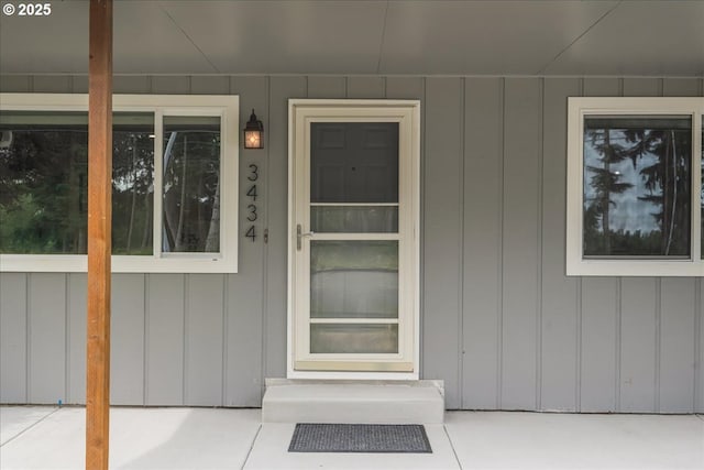 3434 Memorial Park Dr, Longview, WA 98632 - doorway to property with board and batten siding