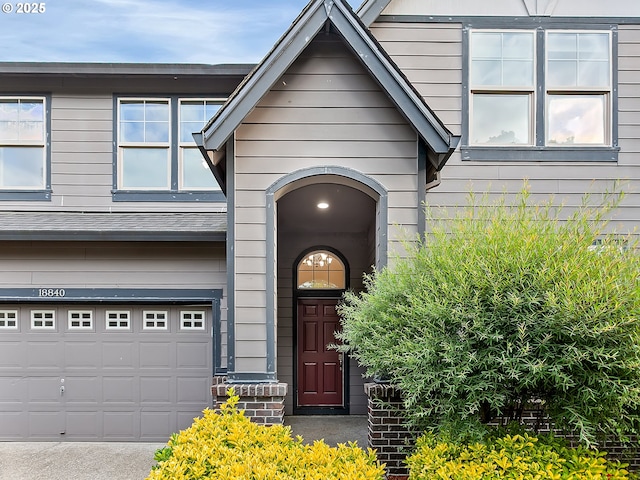 18840 SW Westland Ln, Beaverton, OR 97003 - entrance to property featuring a garage