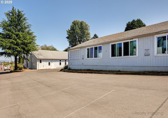 5740 NE Lombard St, Portland, OR 97218 - view of front of house featuring uncovered parking