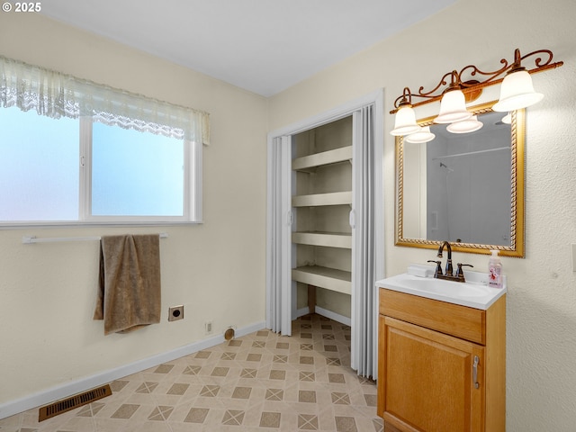 125 SW Cedar Ave, Warrenton, OR 97146 - bathroom featuring vanity