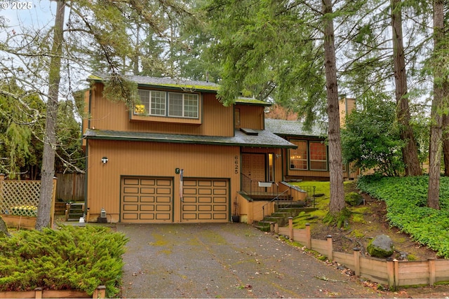 view of front facade with a garage