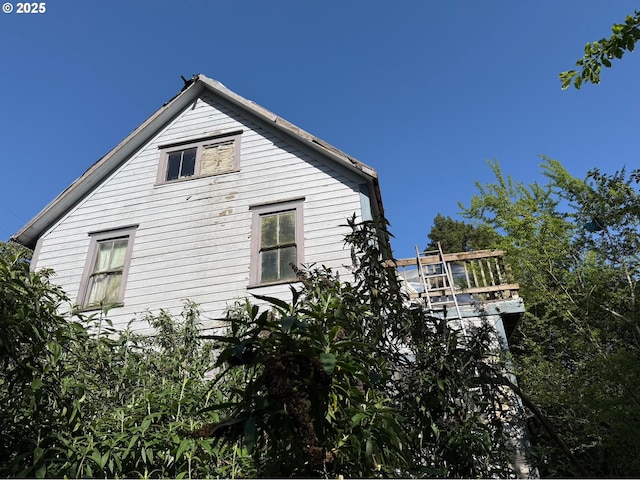 view of home's exterior