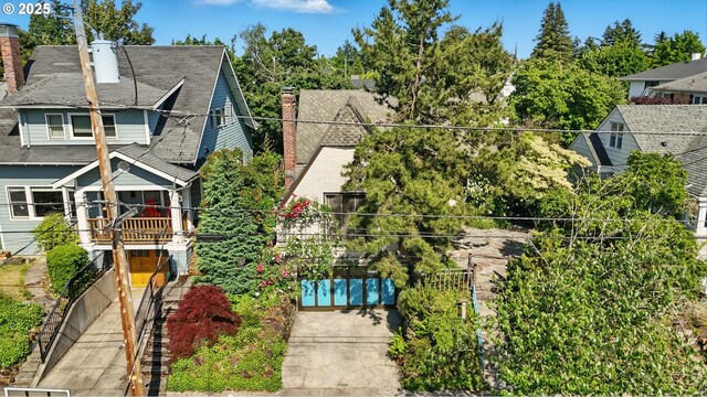 2804 NE 46th Ave, Portland, OR 97213 - view of front facade featuring a chimney