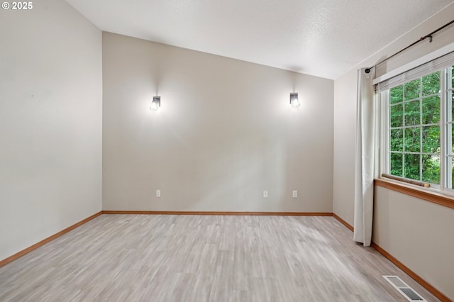 1041 40th St, Washougal, WA 98671 - unfurnished room featuring light wood-style flooring and baseboards