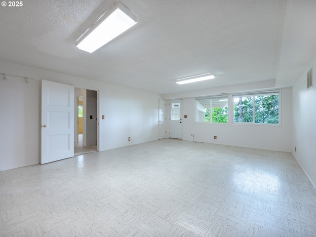 2830 Capital Dr, Eugene, OR 97403 - unfurnished room featuring healthy amount of natural light
