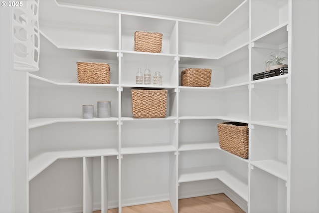 17595 Kelok Rd, Lake Oswego, OR 97034 - view of pantry