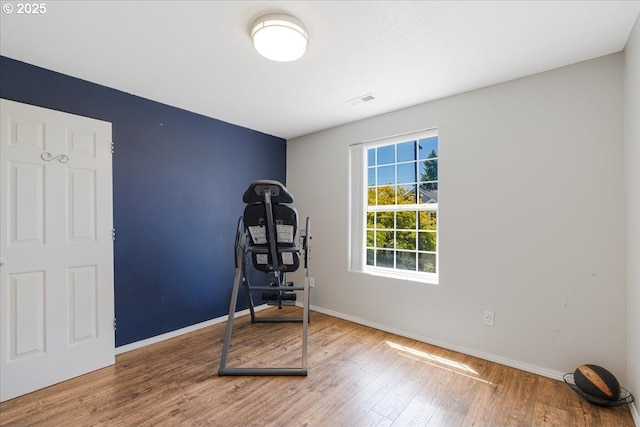 20657 SW Nantucket Ln, Beaverton, OR 97006 - unfurnished office featuring wood finished floors and baseboards