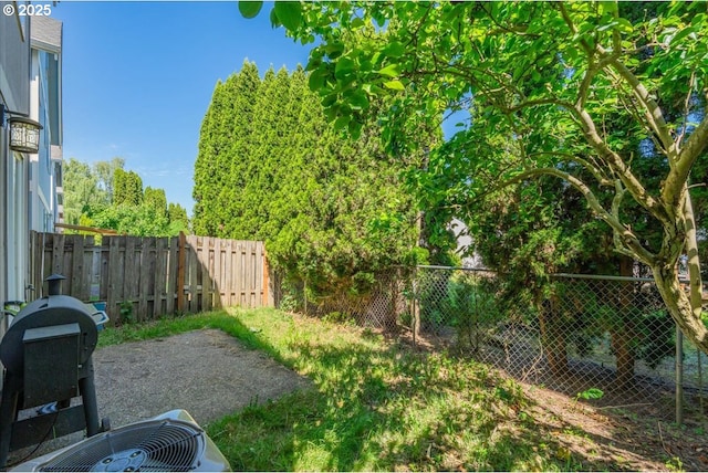 20657 SW Nantucket Ln, Beaverton, OR 97006 - view of fenced backyard