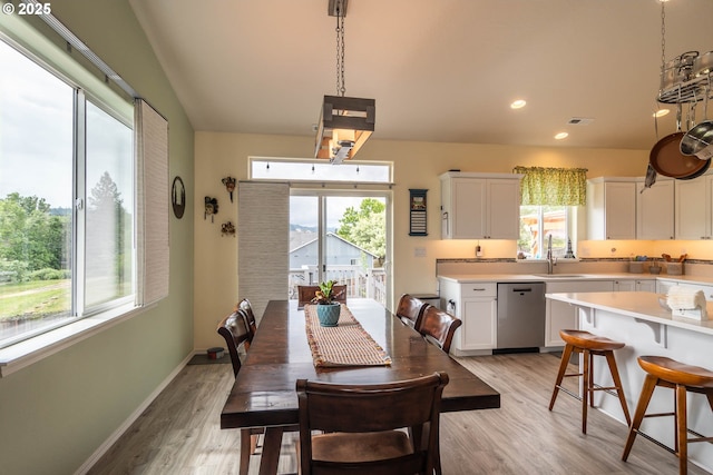 120 Sundance Ct, Roseburg, OR 97471 - dining space with plenty of natural light, light wood-style floors, baseboards, and recessed lighting