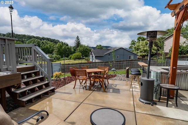 120 Sundance Ct, Roseburg, OR 97471 - fenced backyard with outdoor dining area and a patio area