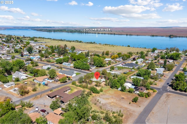 600 NE Oregon Ave, Irrigon, OR 97844 - aerial view of residential area with a large body of water