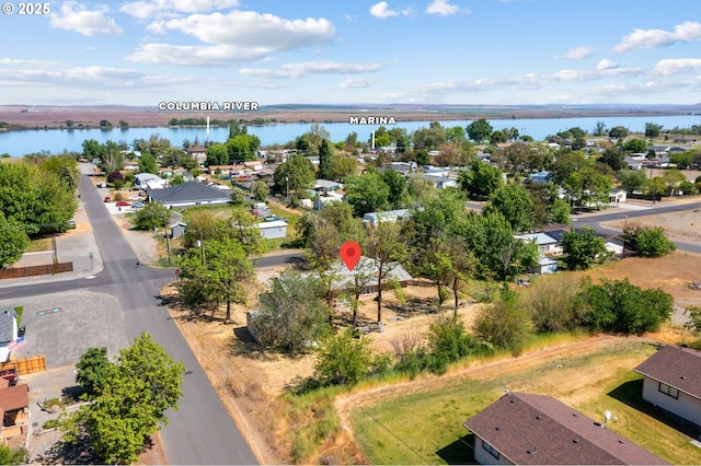 600 NE Oregon Ave, Irrigon, OR 97844 - aerial view of residential area with a large body of water