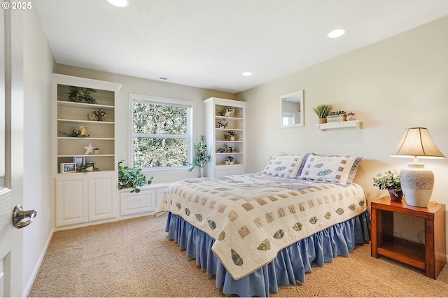 5632 Mac Way, Silverton, OR 97381 - bedroom featuring light colored carpet and recessed lighting