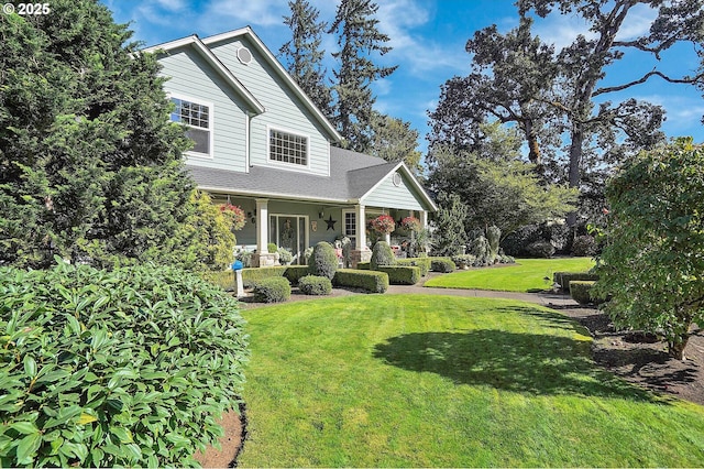 5632 Mac Way, Silverton, OR 97381 - view of grassy yard featuring a porch