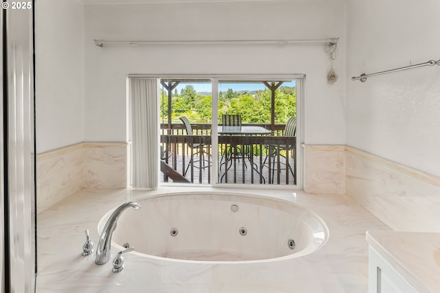 154 W Hickory St, Roseburg, OR 97471 - full bath with a whirlpool tub and vanity