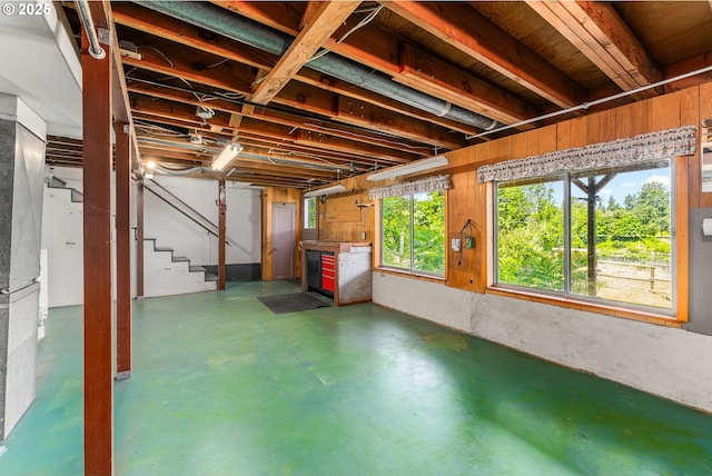154 W Hickory St, Roseburg, OR 97471 - basement with stairs