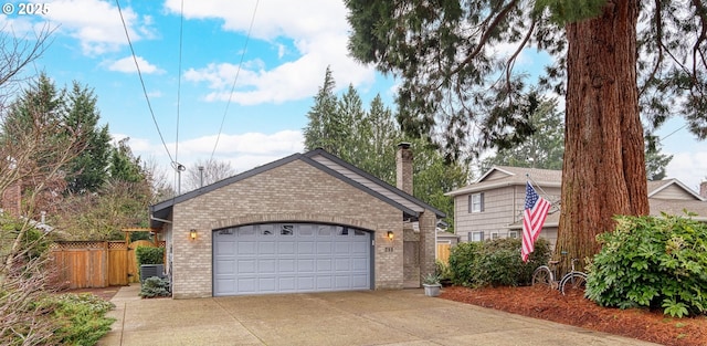 view of front facade featuring a garage