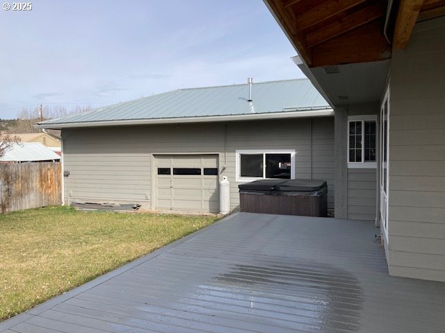100 NW 7th Ave, John Day, OR 97845 - view of garage