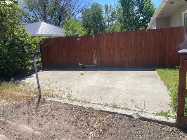 100 NW 7th Ave, John Day, OR 97845 - view of yard