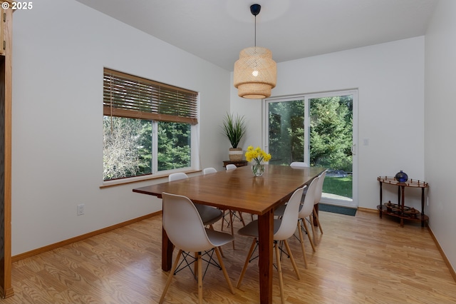 4080 Cunningham Dr, Mount Hood Prkdl, OR 97041 - dining area with baseboards and light wood-style flooring