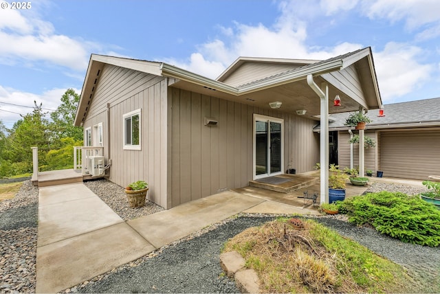 250 Valley View Rd, Sutherlin, OR 97479 - property entrance with a patio area
