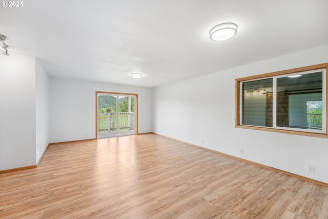 250 Valley View Rd, Sutherlin, OR 97479 - unfurnished room featuring light wood finished floors and baseboards