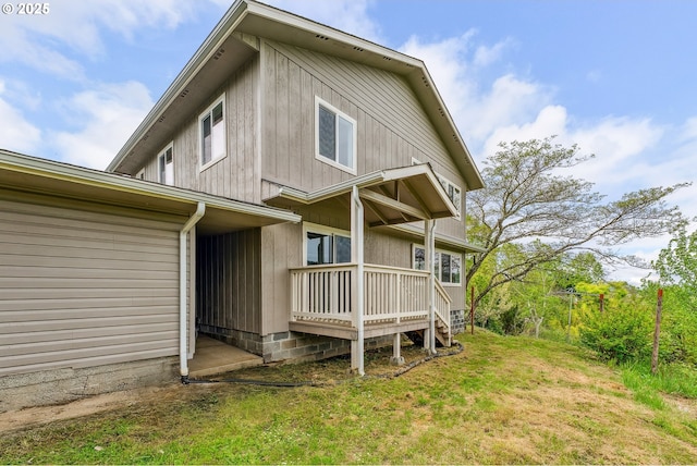 250 Valley View Rd, Sutherlin, OR 97479 - back of property featuring a yard and a wooden deck