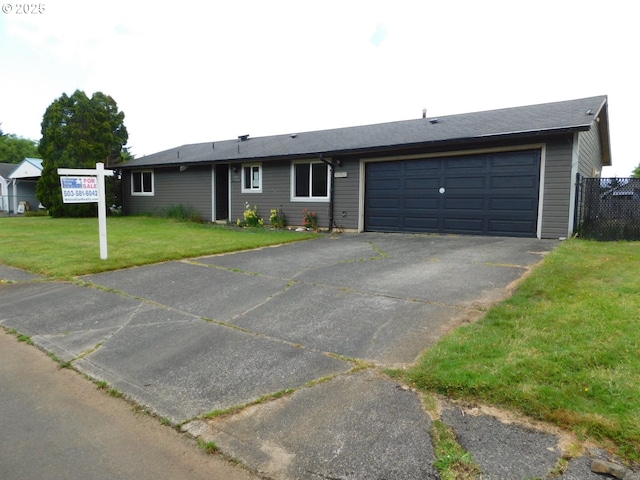 573 SW Harbor Pl, Warrenton, OR 97146 - ranch-style home with a garage