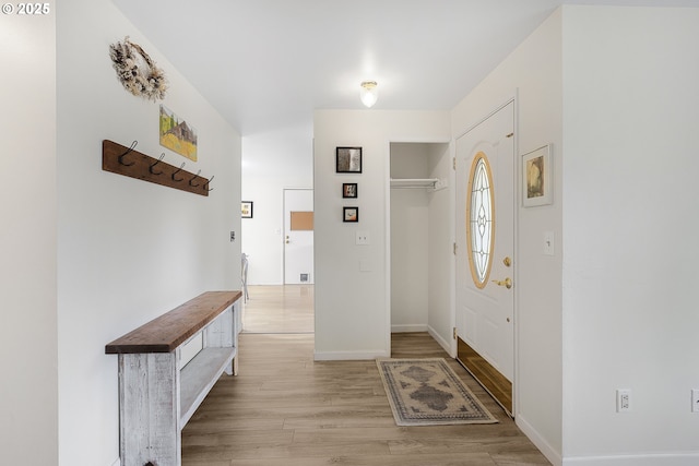 91161 N Miller St, Eugene, OR 97408 - foyer with light wood-style flooring and baseboards