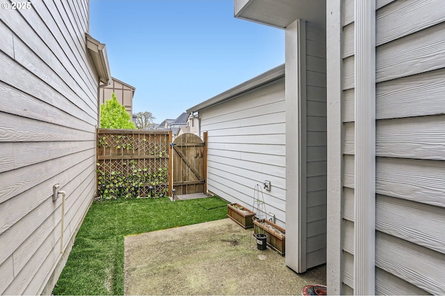 12967 SW River Terrace Blvd, Beaverton, OR 97007 - view of yard featuring a gate