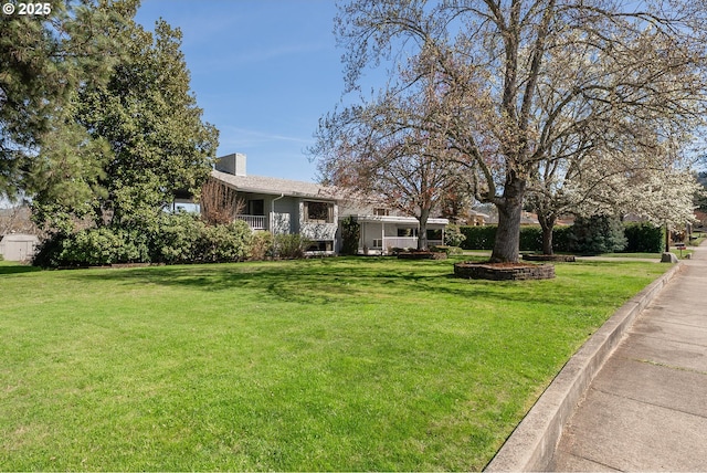 185 W Oriole Dr, Roseburg, OR 97471 - view of yard