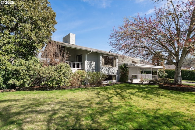 185 W Oriole Dr, Roseburg, OR 97471 - exterior space featuring a chimney and a lawn