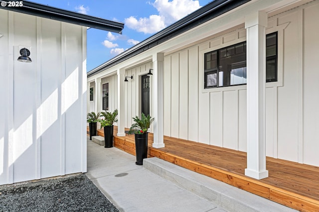 31395 Kenady Ln, Cottage Grove, OR 97424 - entrance to property featuring board and batten siding and covered porch