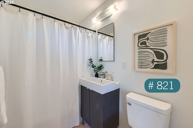 815/821 NE Holman St, Portland, OR 97211 - full bath with vanity and a shower with shower curtain