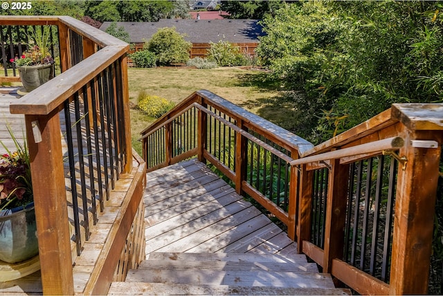 1005 Reserve St, Silverton, OR 97381 - deck with a lawn