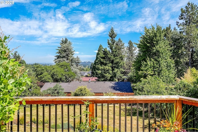 1005 Reserve St, Silverton, OR 97381 - wooden deck featuring a yard