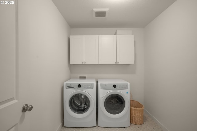 833 S 25th Ter, Cornelius, OR 97113 - laundry room featuring cabinet space and independent washer and dryer