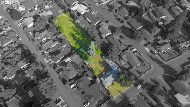 562 Gatch St, Woodburn, OR 97071 - aerial view of residential area featuring property boundaries highlighted