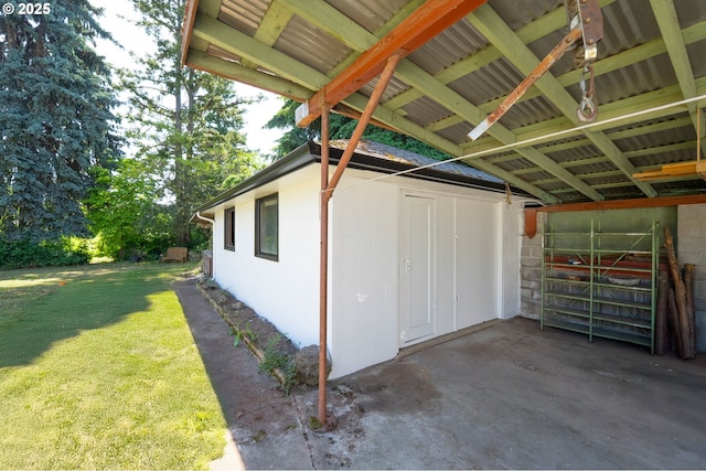562 Gatch St, Woodburn, OR 97071 - view of garage