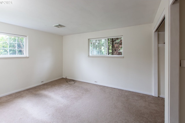 127 Roan Dr, Eugene, OR 97401 - empty room with carpet and baseboards