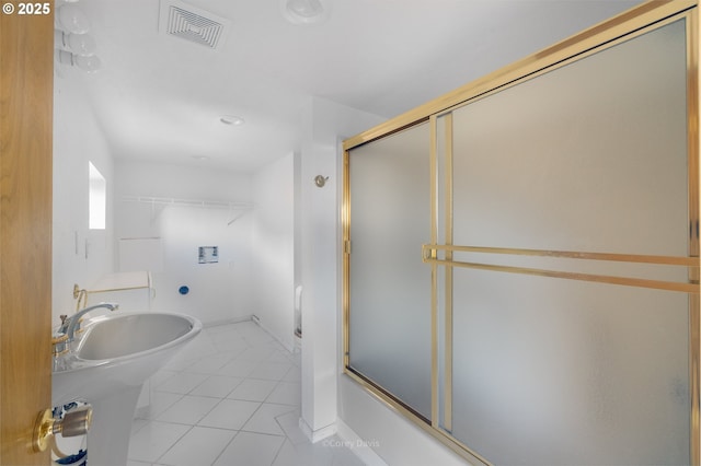 213 University Ave, Manzanita, OR 97130 - full bathroom with shower / bath combination with glass door, baseboards, tile patterned flooring, and visible vents