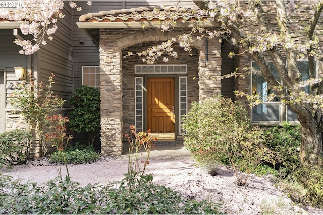 230 SW Florida St, Portland, OR 97219 - doorway to property with stone siding