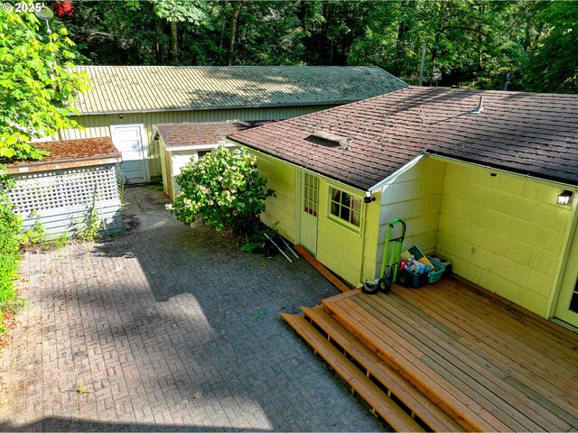 6620 SE Barbara Welch Rd, Portland, OR 97236 - view of wooden deck