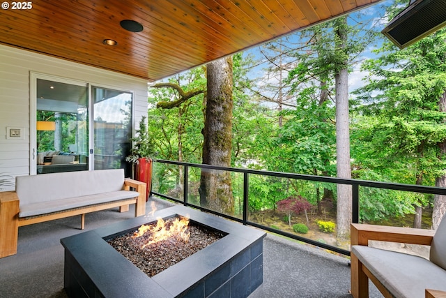 1311 NW 5th Ave, Camas, WA 98607 - balcony with a fire pit