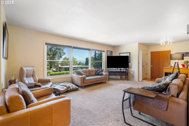 2120 W 23rd Ave, Eugene, OR 97405 - living room with light carpet