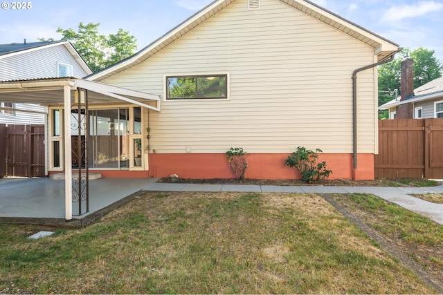 1422 NE 57th Ave, Portland, OR 97213 - back of property featuring a patio area