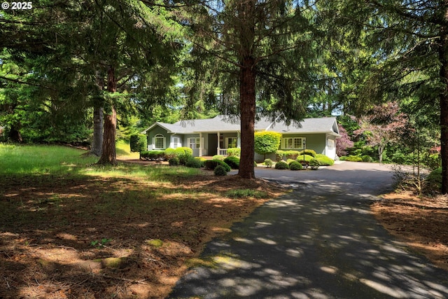 83485 Clear Lake Rd, Florence, OR 97439 - ranch-style home featuring driveway