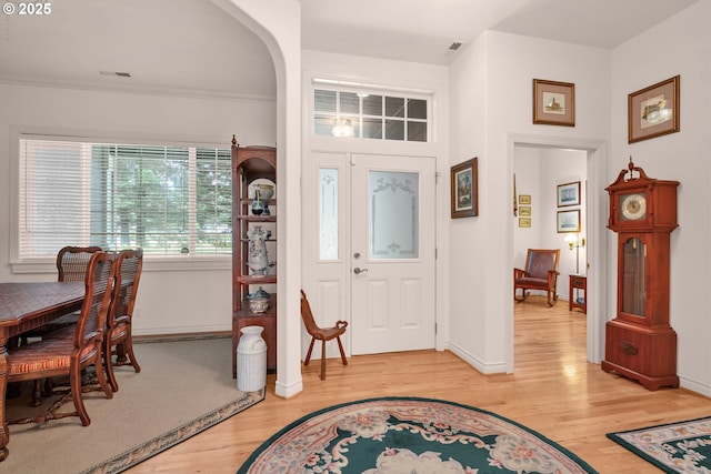 83485 Clear Lake Rd, Florence, OR 97439 - foyer entrance with light wood finished floors