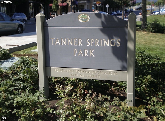 view of community / neighborhood sign