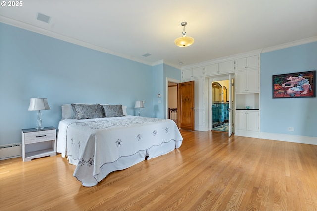 6633 SE 29th Ave, Portland, OR 97202 - bedroom featuring light wood-type flooring, baseboards, visible vents, and crown molding